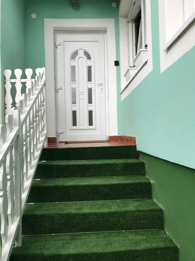 Rozsavoelgy Apartman Balatonlelle Exterior photo